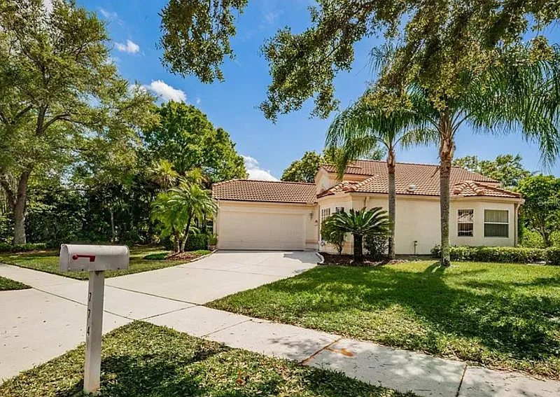 2 bed, 2.0 bath, 1139 sqft, $2,395 — Photo 4