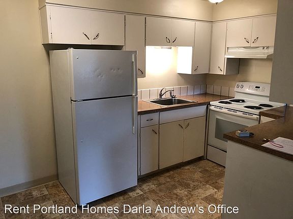 3rd image of 3815 SE 122nd Ave APT 6