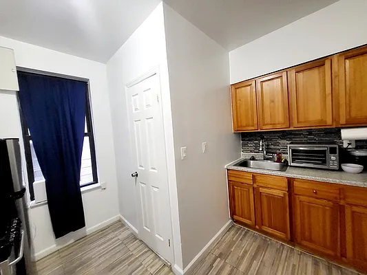 Rented by Douglas Elliman | media 3