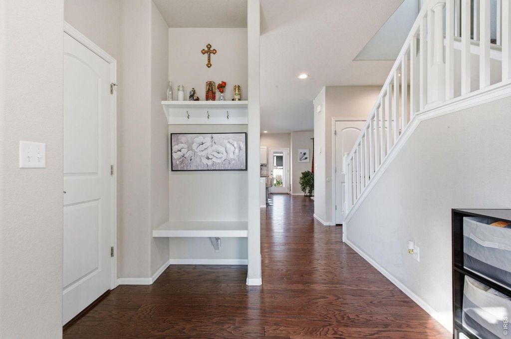 385 Littlebrook Ct