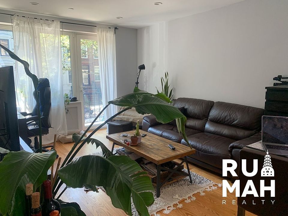 1st image of 271 Clifton Pl #2F1