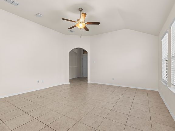 5th image of 5313 Creek Hill Ln
