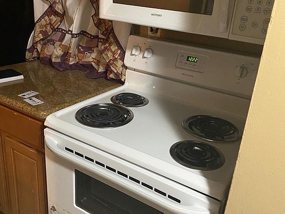 4th image of 8750 N Sherman Cir #7405