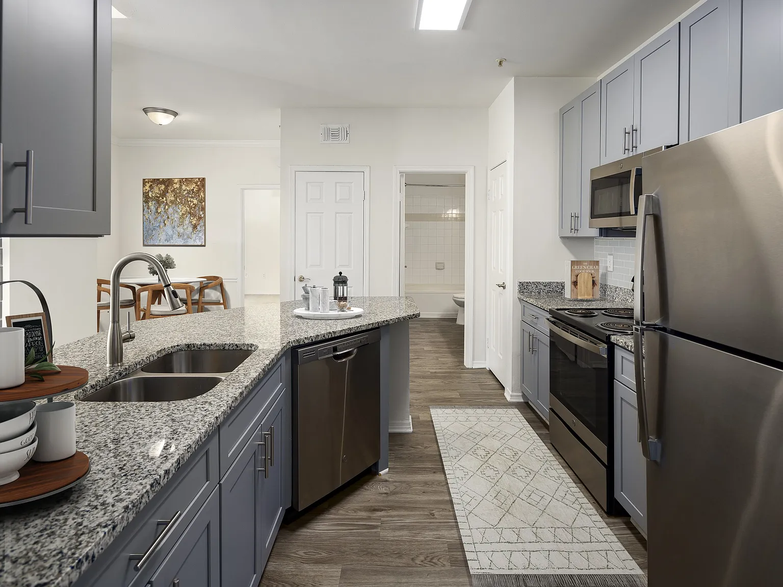 Wesley St. James Apartments at Sandy Springs — Photo 2