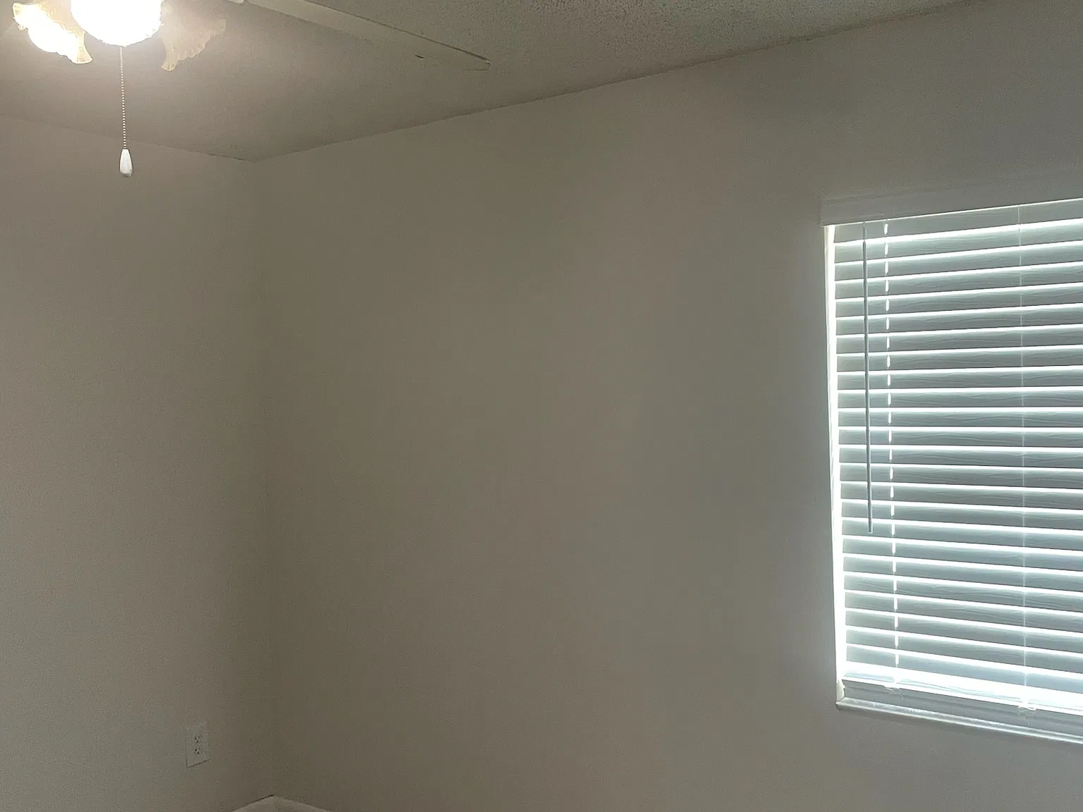 2 bed, 715 sqft, $1,350 — Photo 3