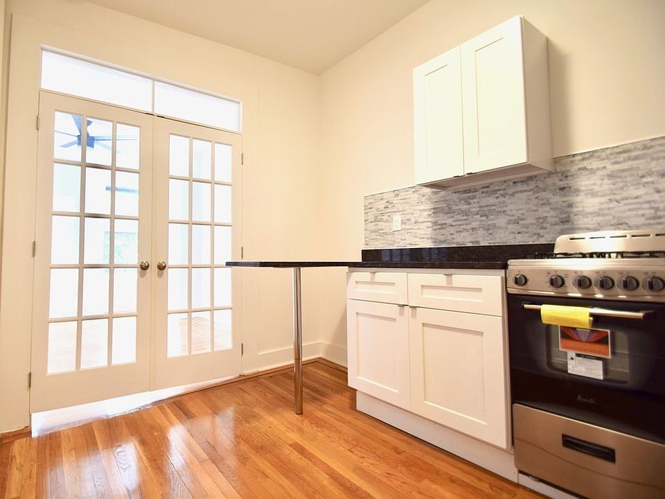 2nd image of 225 E 88th St APT 2B