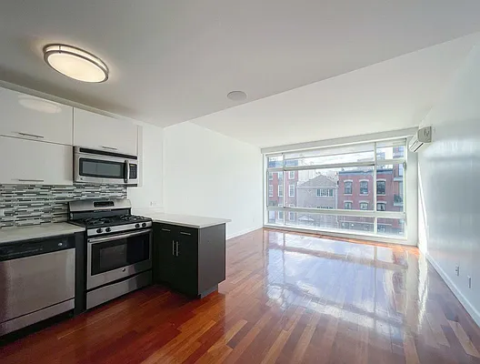 Rented by Kahen Properties | media 20
