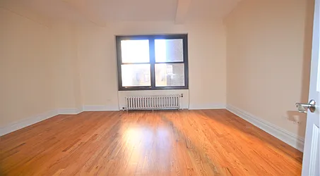 Rented by Manhattan Realty Group