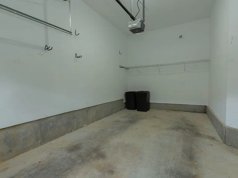 305 Lewisburg Ln — Photo 31