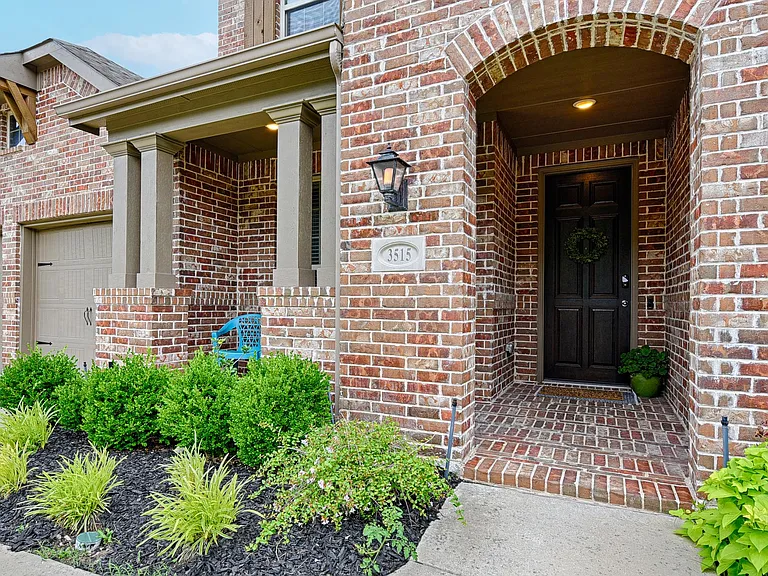 3515 Washington Dr — Photo 7