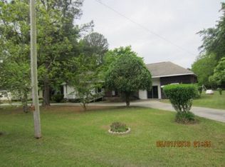 1268 Murdock Rd, Manning, SC 29102