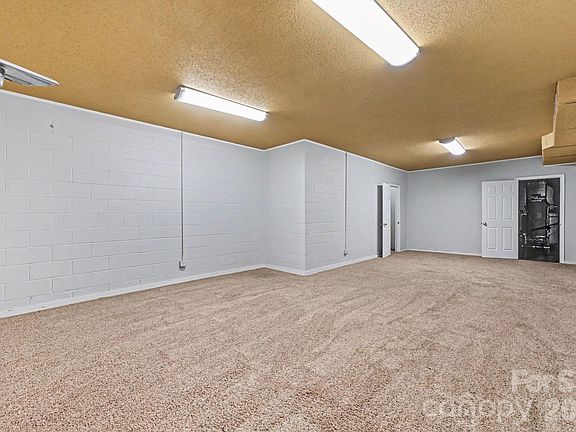 5th image of 1703 Running Deer Dr NW