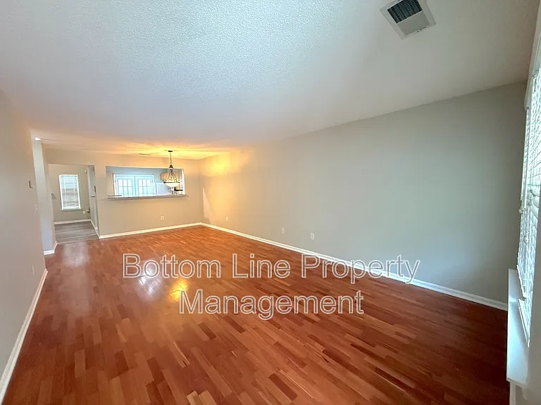 9419 Elizabeth Townes Ln — Photo 3