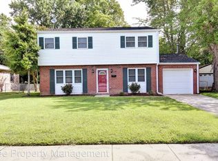 15 Harris Landing Rd, Hampton, VA 23669