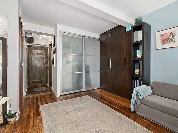 5th image of 45 Tudor City Pl APT 1020