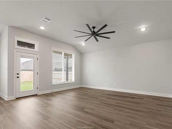 4th image of 6211 Pocono Dr