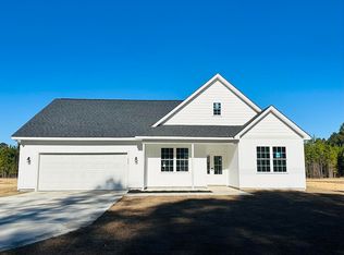 449 Log Cabin Rd, Loris, SC 29569