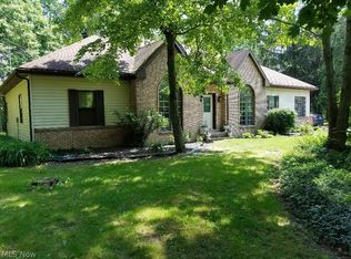 2708 Shanksdown Rd, Garrettsville, OH 44231