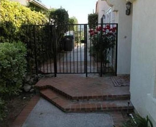 5th image of 24314 Taranto Ave