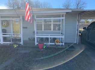 1008 E Davis Ave, Davis, OK 73030