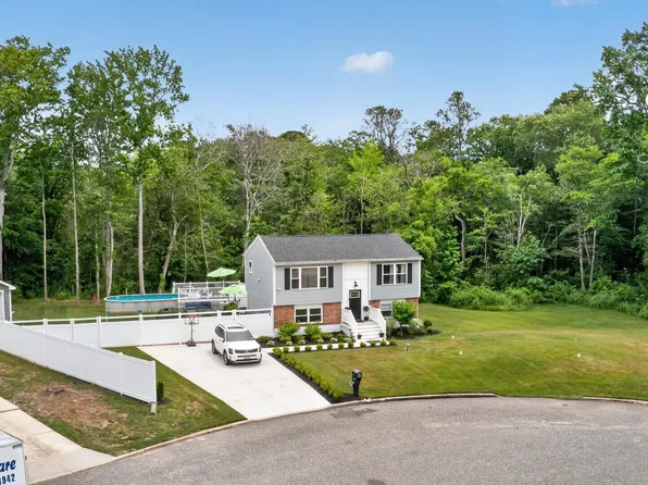 3 Siskin Ln, Cape May Court House, NJ 08210
