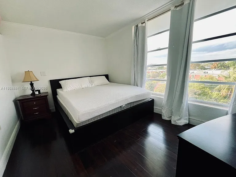 1750 NE 115th St #608 — Photo 5