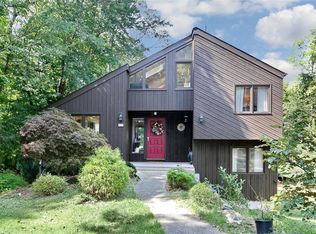 53 Spook Rock Rd, Suffern, NY 10901