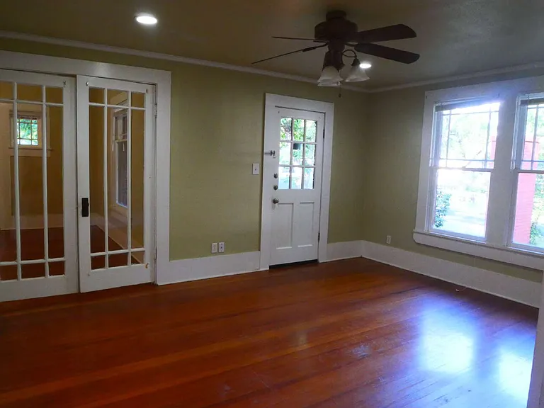 700 N Main St — Photo 13