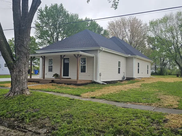 210 N California St, Hamilton, MO 64644