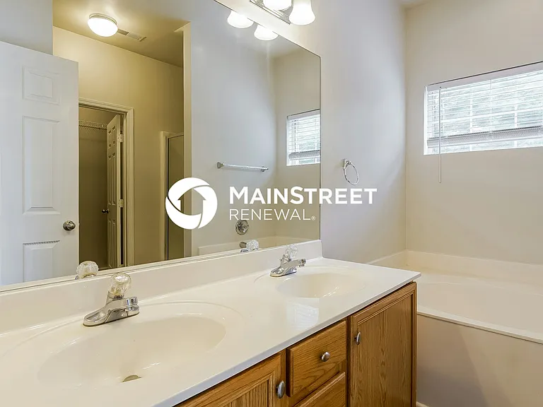 Main Bathroom