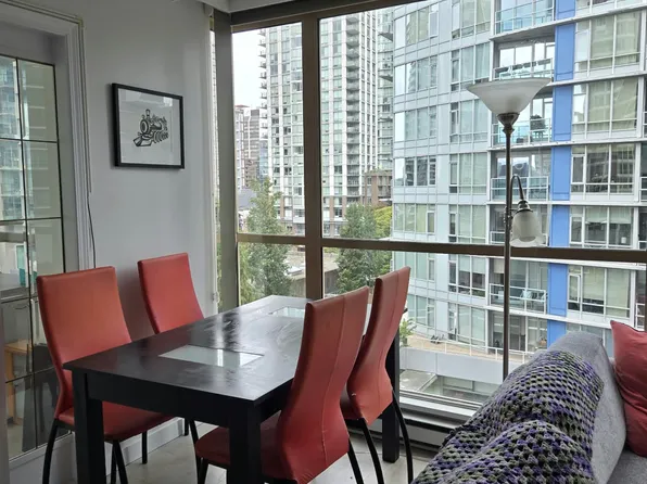 822 Homer St, Vancouver, BC V6B 6M3