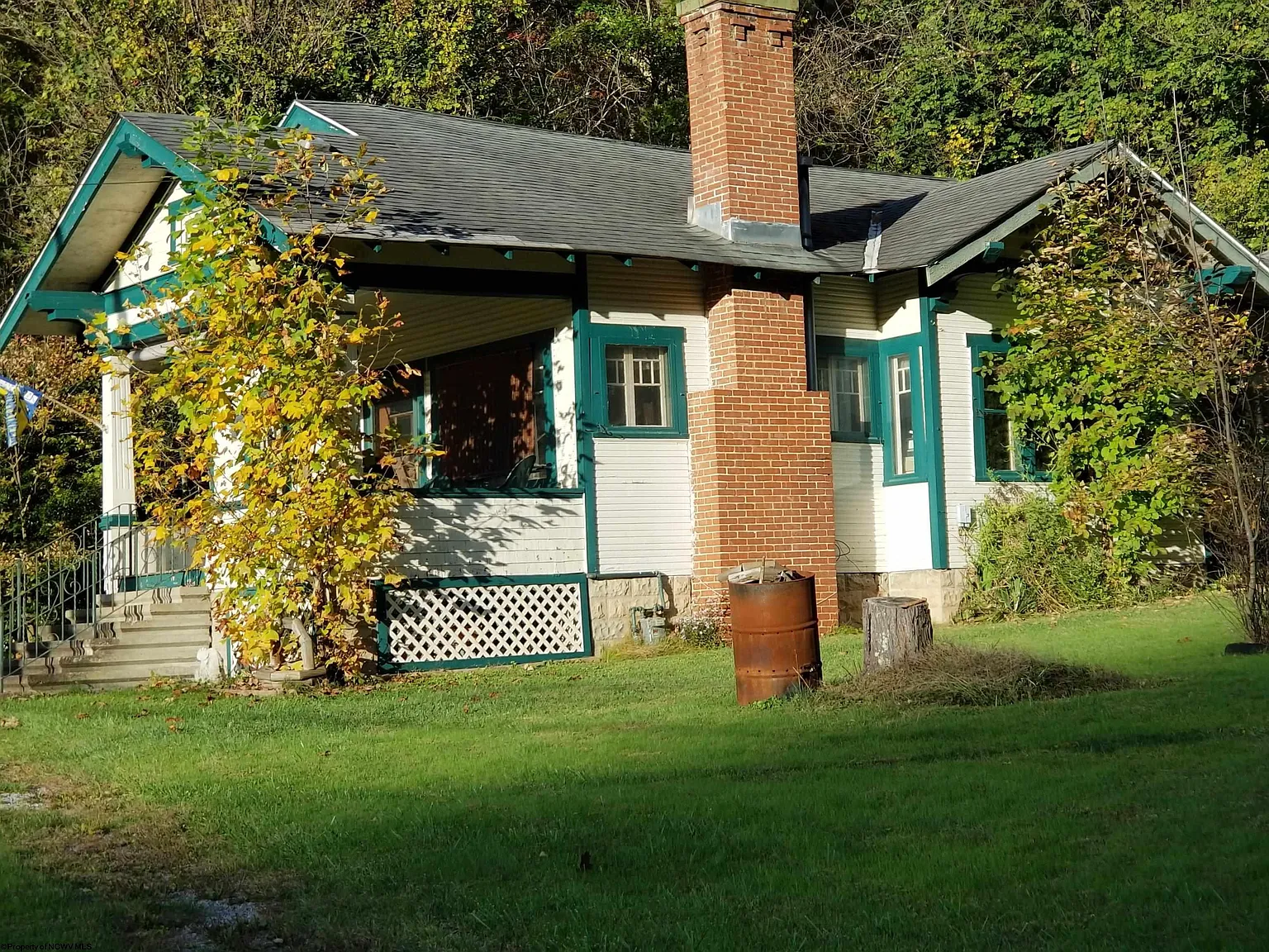221 Patterson Fork Rd photo 1