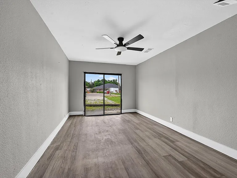 1275 McKinney Cir — Photo 17
