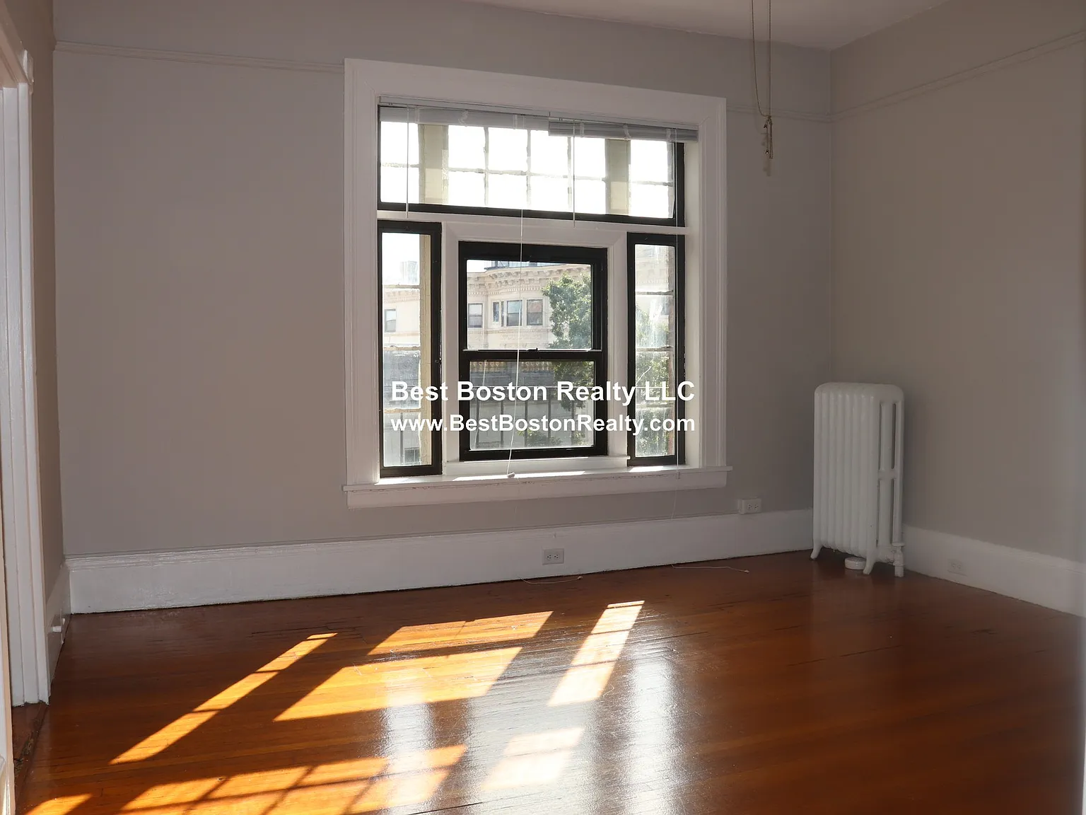45 Bay State Rd — Photo 3