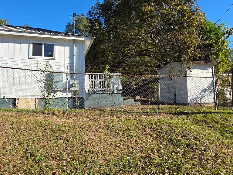 315 S Seale Rd — Photo 4
