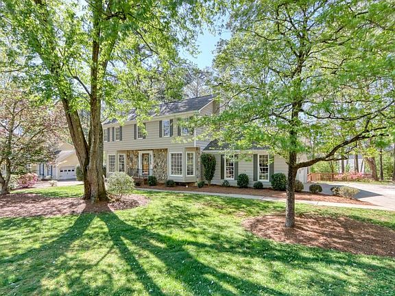 2nd image of 5018 Kings Wood Dr NE