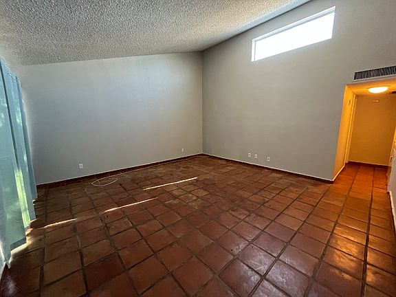 3rd image of 2747 W Anklam Rd