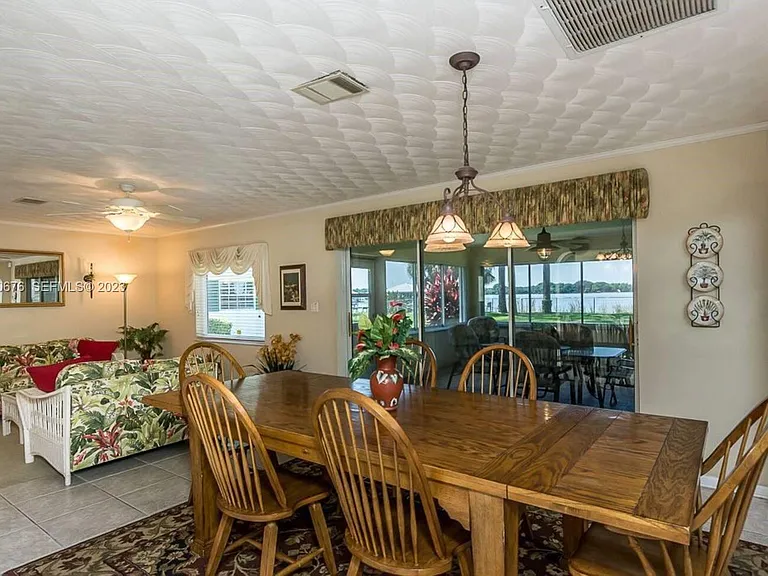 1608 Lake Clay Dr — Photo 8
