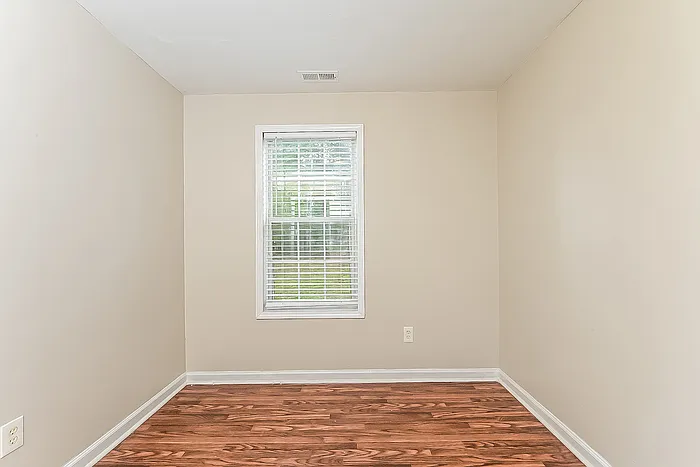 509 Judith Ct — Photo 14