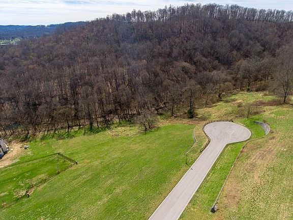 3rd image of 4452 Ivan Creek Dr