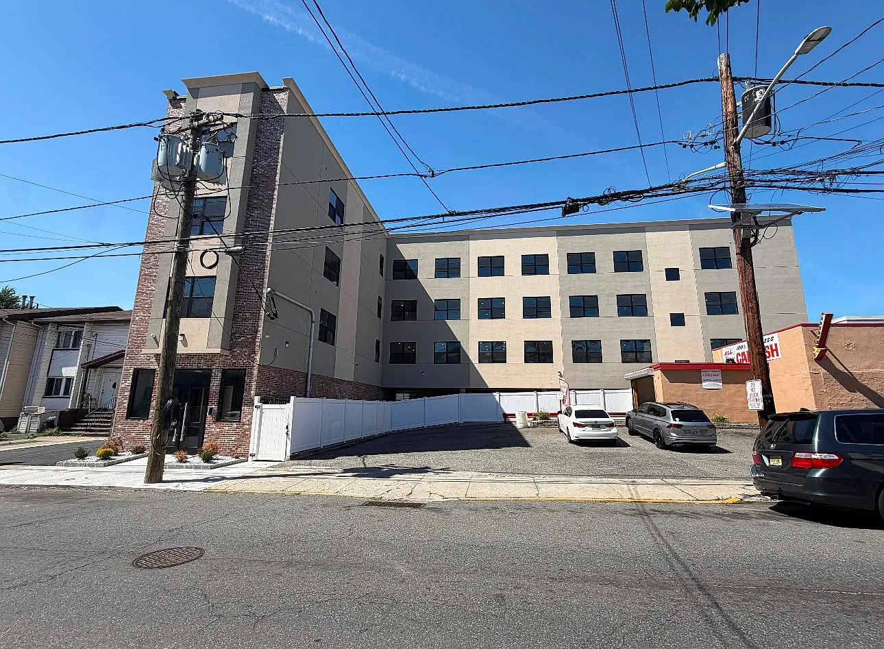 2 bed, $2,109 — Photo 1
