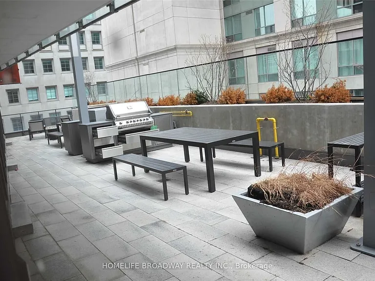 215 Queen St W #609 — Photo 13