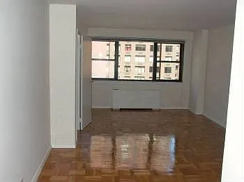 78 Lexington Ave photo 1