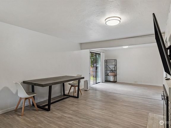 3rd image of 9133 Tolo Court NE #A & B