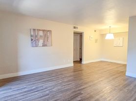 2625 E Indian School Rd