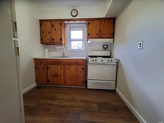 4th image of 15 Daley Pl Floor 2