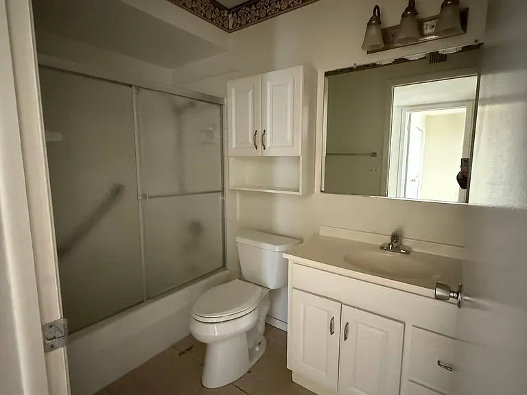 1807 Haverford Ave — Photo 12