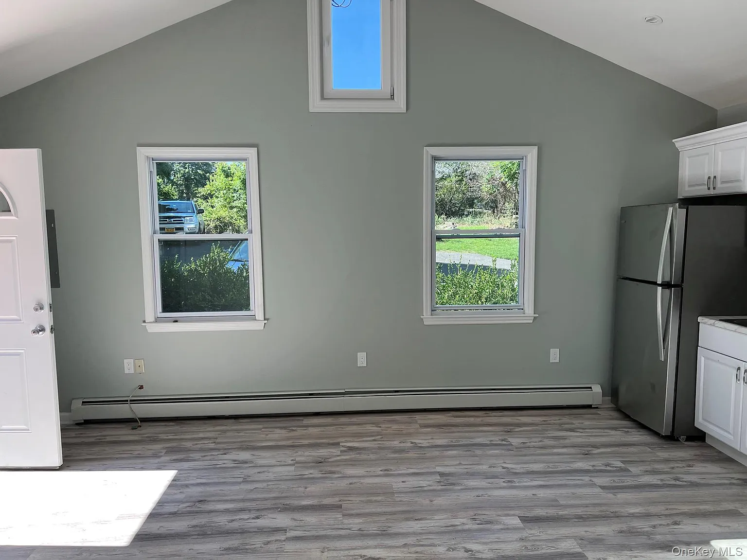 Studio, 1.0 bath, 325 sqft, $1,950 — Photo 3