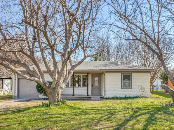 817 June Dr, White Settlement, TX 76108