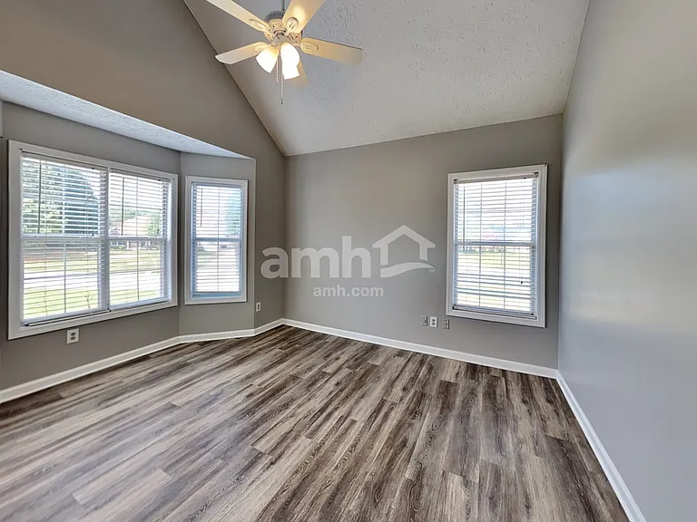 2025 Graybrook Dr — Photo 8